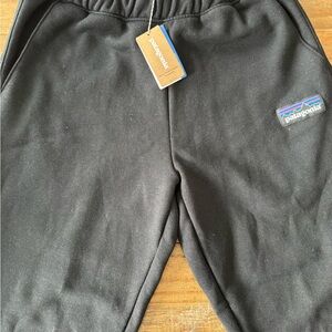 NWT! Patagonia Men's P-6 Label Uprisal Sweatpants- Black